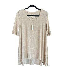 Cupio T-Shirt Short Sleeve T-Shirt Medium Beige Tan Neutral Long Tunic Top NWT